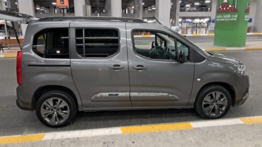 Toyota Proace City 2024-2025 или аналог в Стамбуле и Анталии, Турция