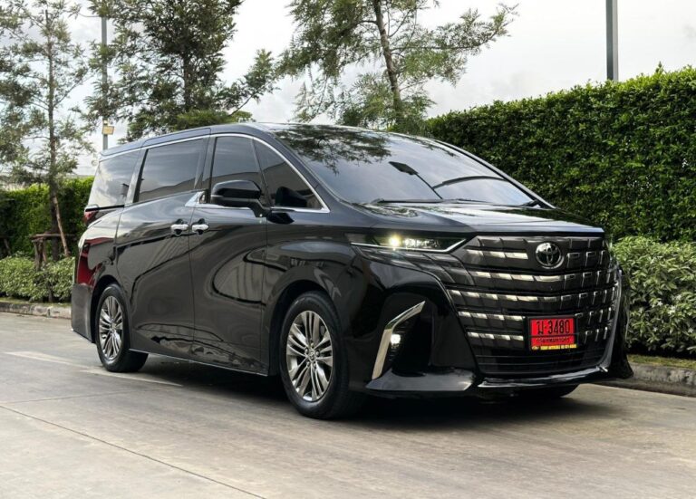 Toyota Alphard 40 2024-2025 или аналог в Бангкоке, Таиланд