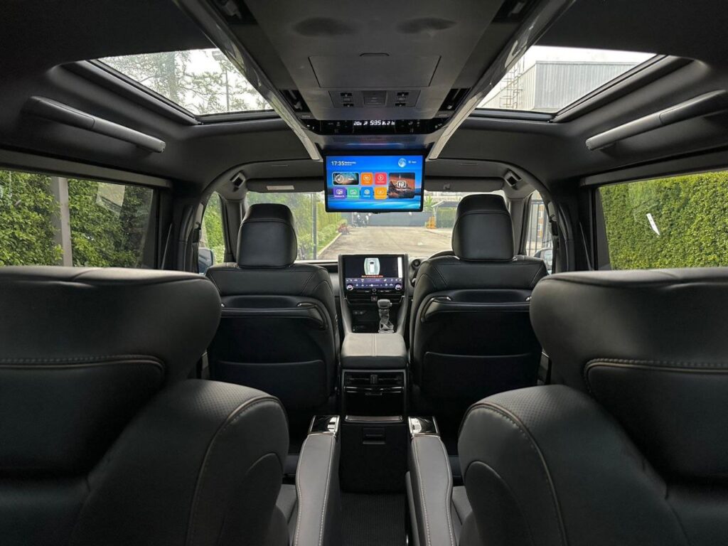 Toyota Alphard 40 2024-2025 или аналог в Бангкоке, Таиланд