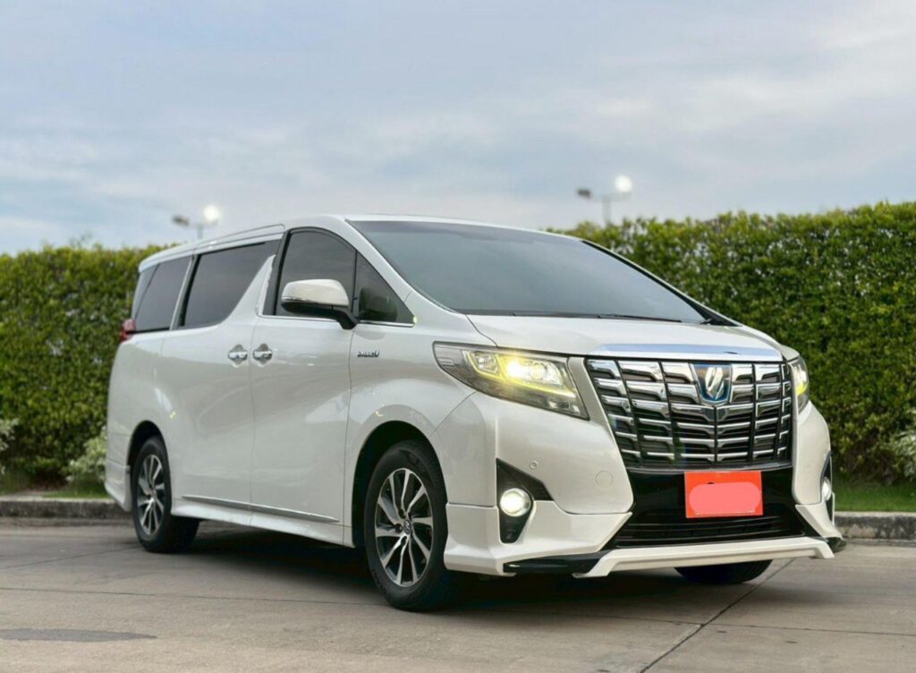 Toyota Alphard 30 2020-2023 или аналог в Бангкоке, Таиланд