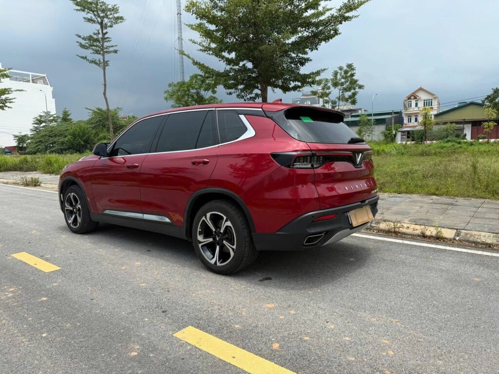 VinFast LUX SA2.0 turbo 2020-2022 или аналог в Нячанге, Вьетнам