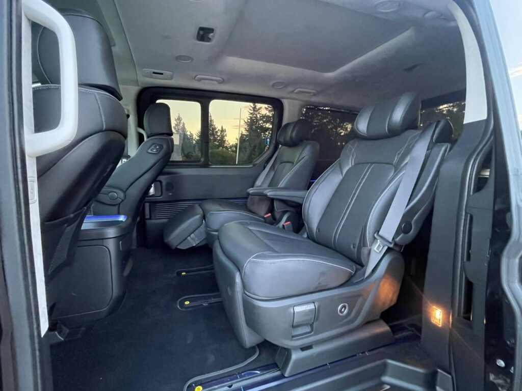 Hyundai Staria 7 мест 2023-2025 или аналог в Тбилиси, Грузия