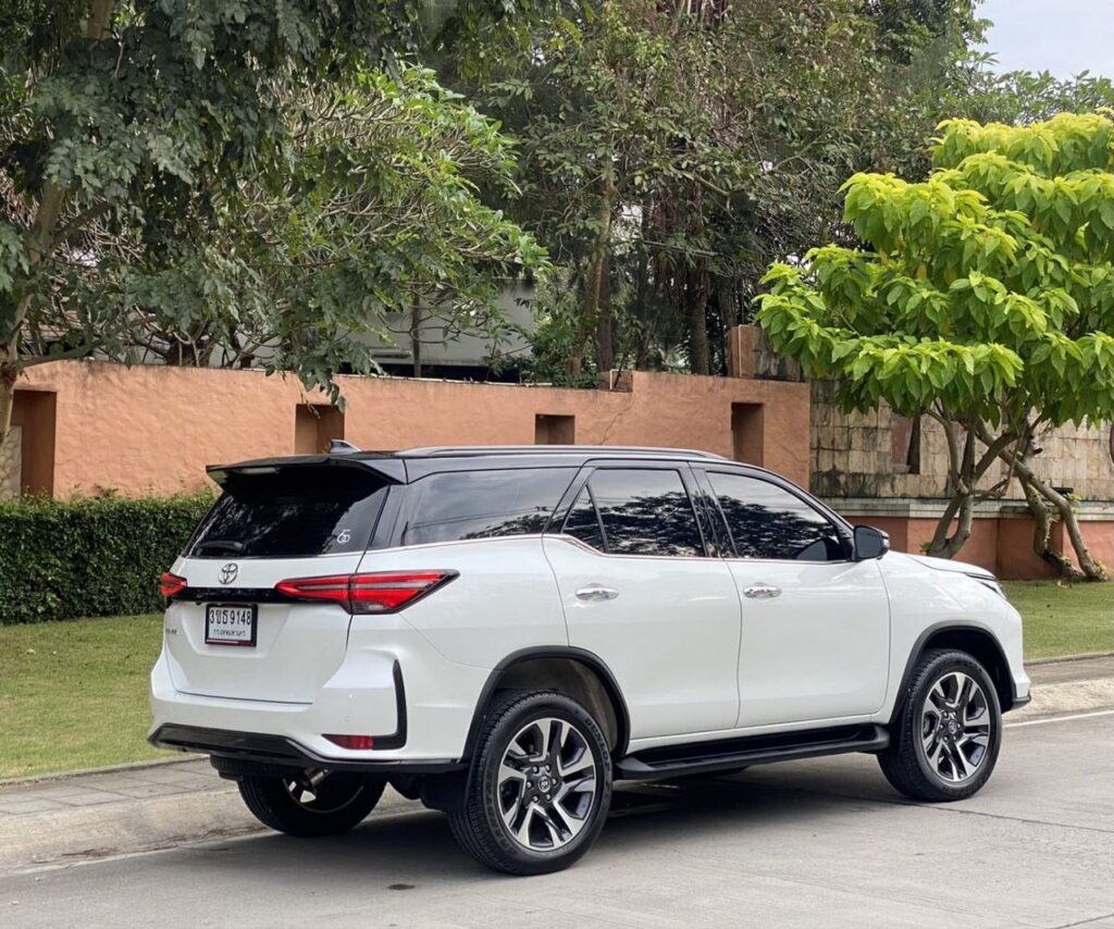 Toyota Fortuner 2023-2025 или аналог в Бангкоке