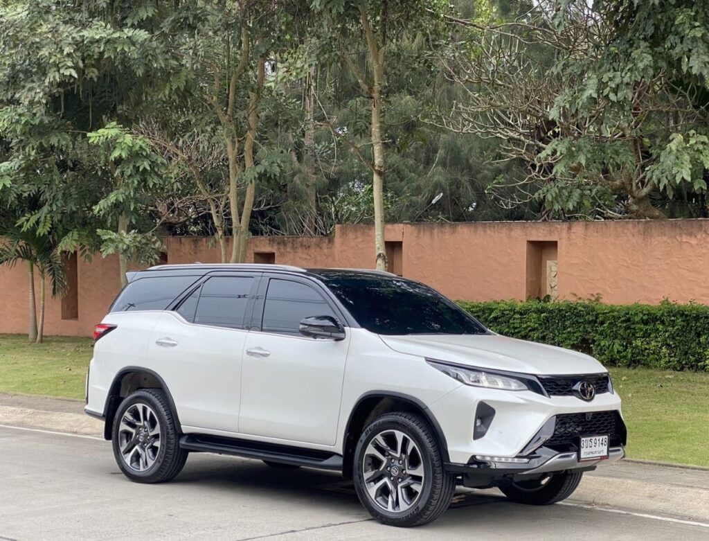 Toyota Fortuner 2023-2025 или аналог в Бангкоке