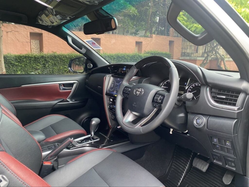 Toyota Fortuner 2023-2025 или аналог в Бангкоке