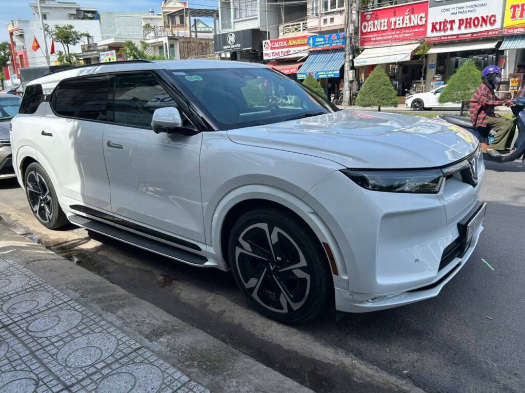 VinFast VF9 7 мест 2024-2025 или аналог в Нячанге, Вьетнам