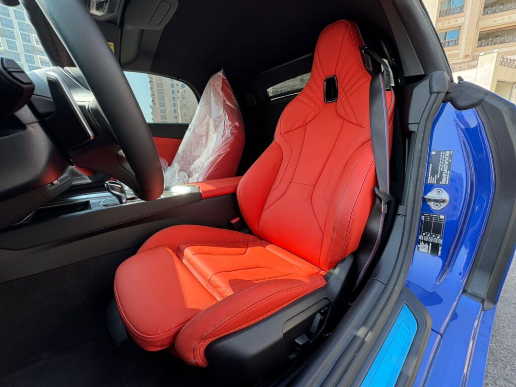 BMW Z4 30i 2026 blue или аналог в Дубаи, ОАЭ
