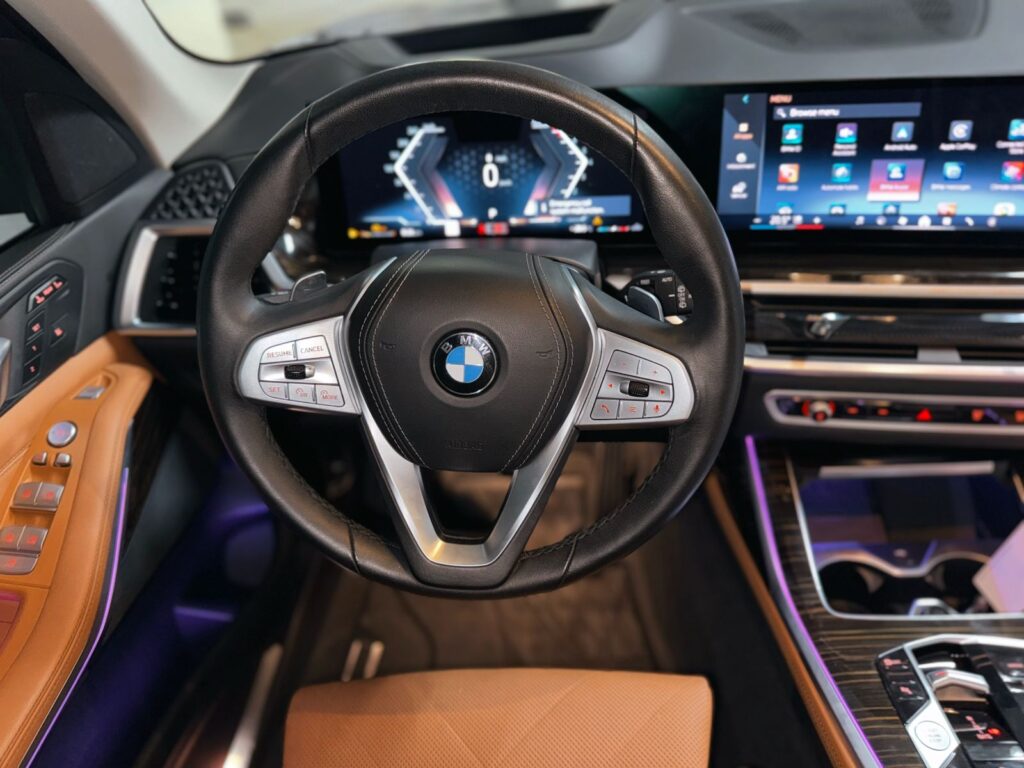 BMW X7 2024 blue или аналог в Дубаи, ОАЭ