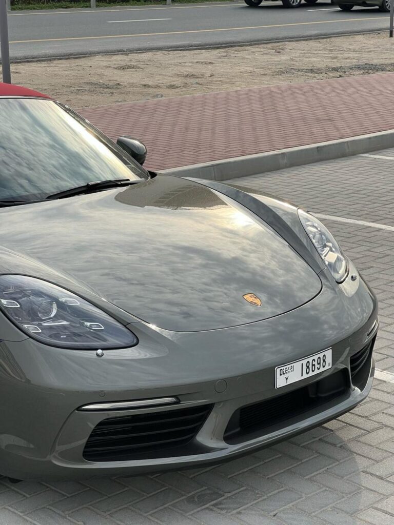 Porsche 718 Boxster 2025 или аналог в Дубаи, ОАЭ