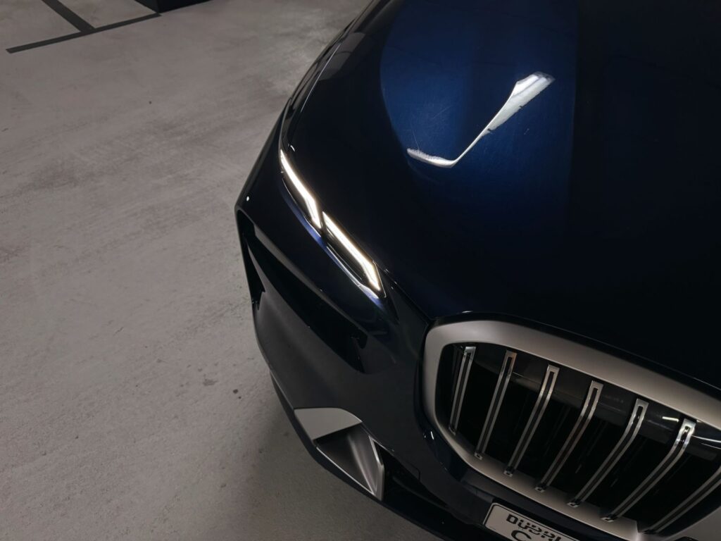 BMW X7 2024 blue или аналог в Дубаи, ОАЭ