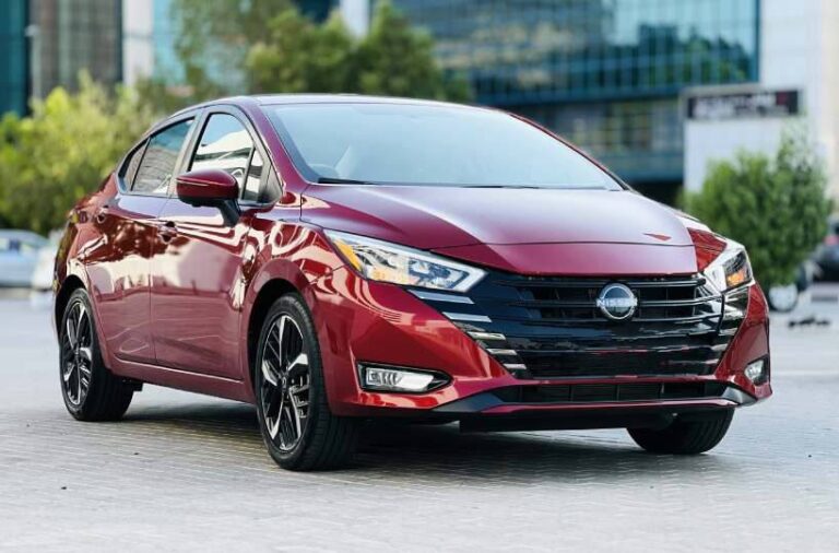 NISSAN SUNNY автомат 2022-2025 или аналог в Дубаи, ОАЭ