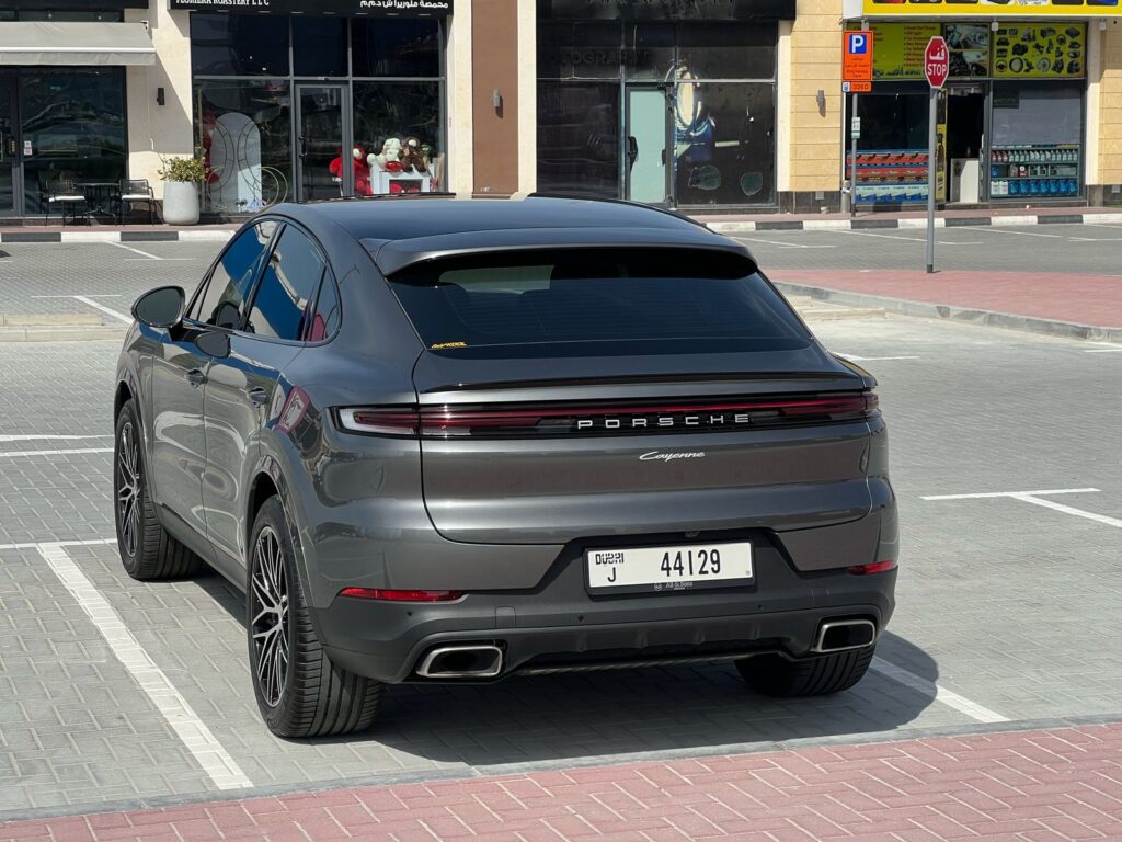 Porsche Cayenne 2025  или аналог в Дубаи, ОАЭ