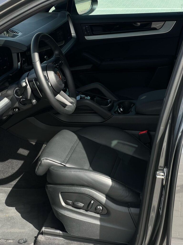 Porsche Cayenne 2025  или аналог в Дубаи, ОАЭ