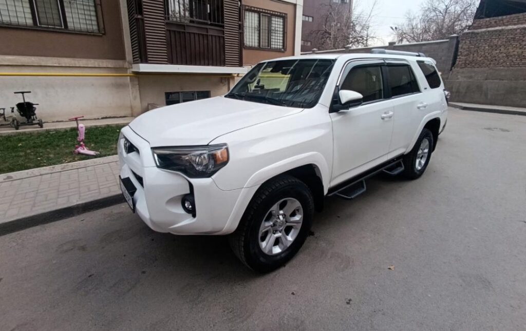 Toyota 4runner 2019-2021 или аналог в Бишкеке, Кыргызстан