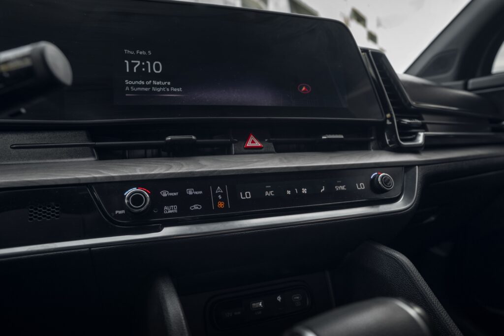 KIA SPORTAGE 2023-2025 или аналог в Тбилиси, Грузия