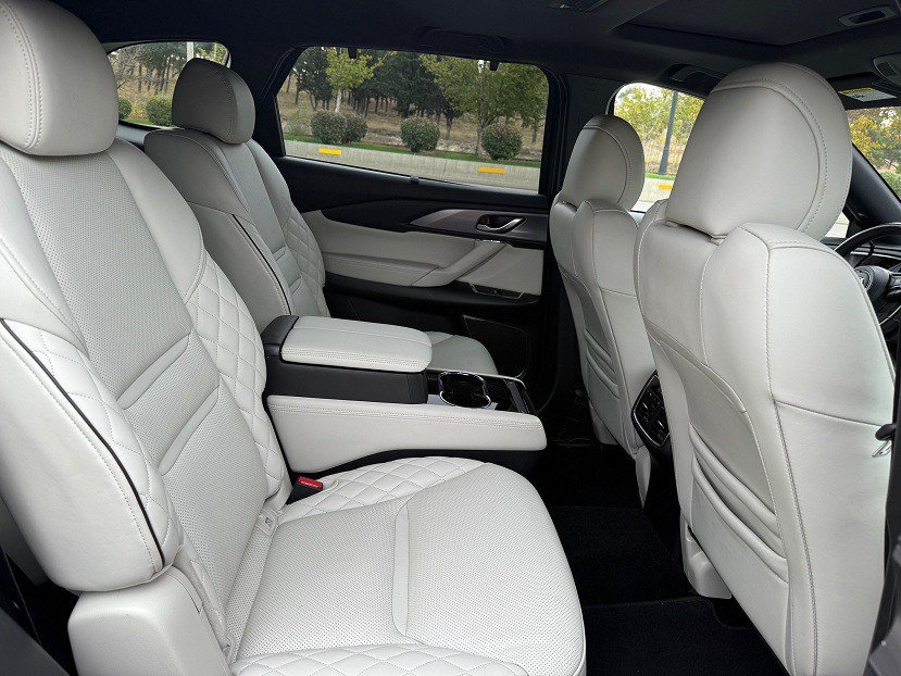 Mazda CX-9 7 мест 2023-2026 или аналог в Тбилиси, Грузия