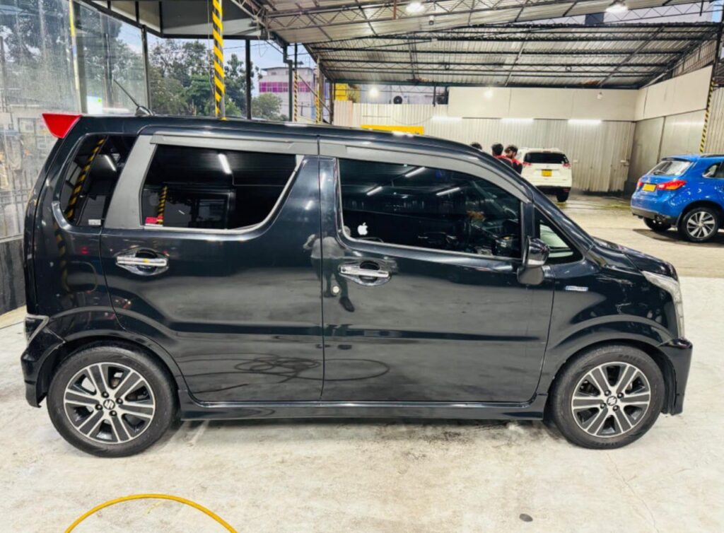 Suzuki WagonR automatic 2017-2019 или аналог в Коломбо, Шри-Ланка
