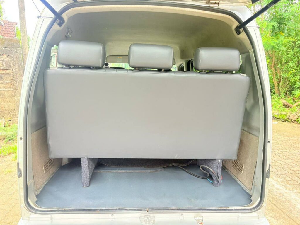 Suzuki Every 7 мест 2014-2017 или аналог на Шри-Ланке