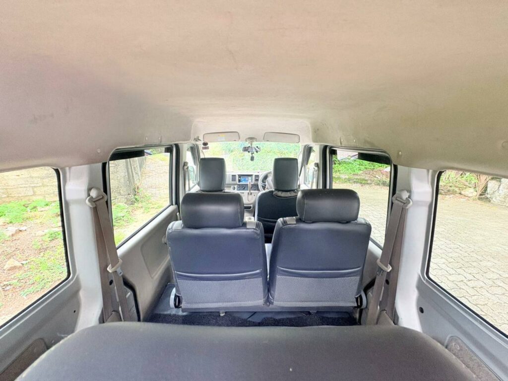 Suzuki Every 7 мест 2014-2017 или аналог на Шри-Ланке