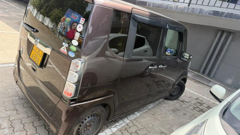 Honda N-box 2017-2020 или аналог в Коломбо, Шри-Ланка