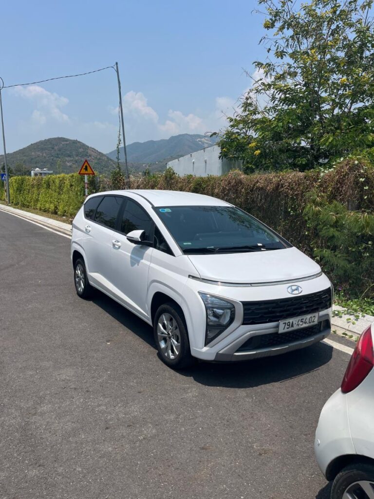 Hyundai Stargazer 7 мест 2021-2023 или аналог в Нячанге, Вьетнам