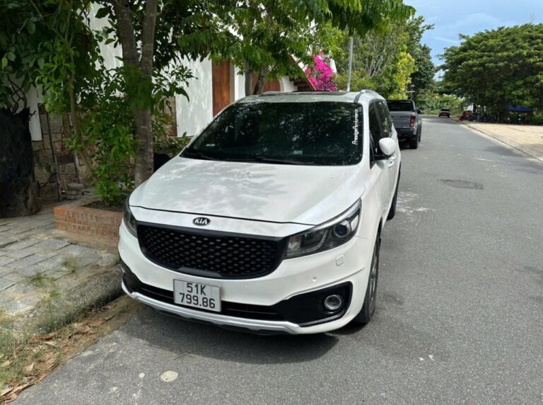 Kia Sedona 7 мест 2015-2017 или аналог в Нячанге, Вьетнам