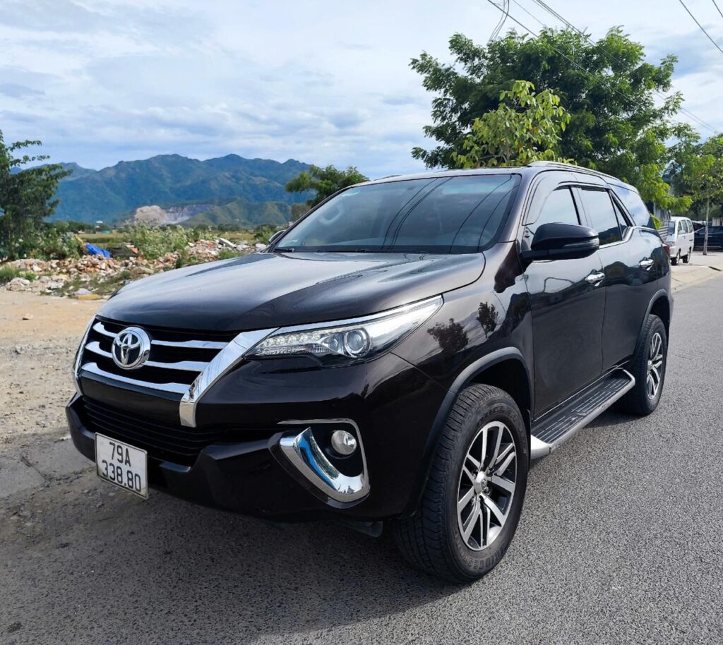 Toyota Fortuner 7 мест  2019-2021 или аналог в Нячанге, Вьетнам