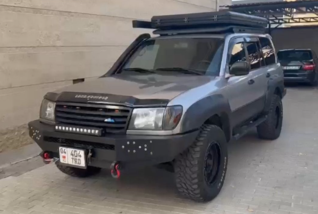 Toyota Land Cruiser 100 AT 2007-2009 или аналог в Бишкеке, Кыргызстан