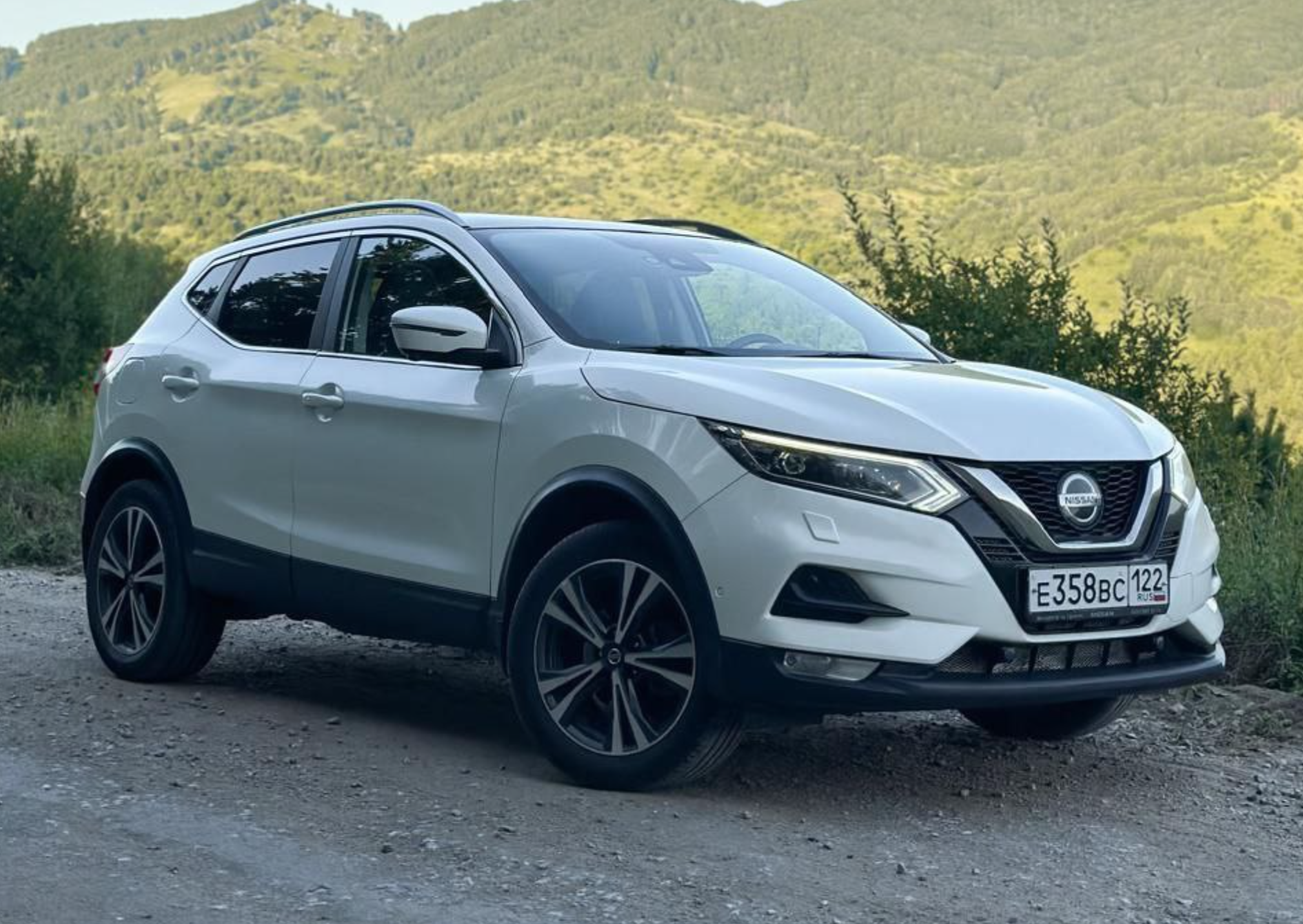 Nissan Qashkai 4WD с панорамой 2019-2021 год или аналог в Горно-Алтайске, Россия