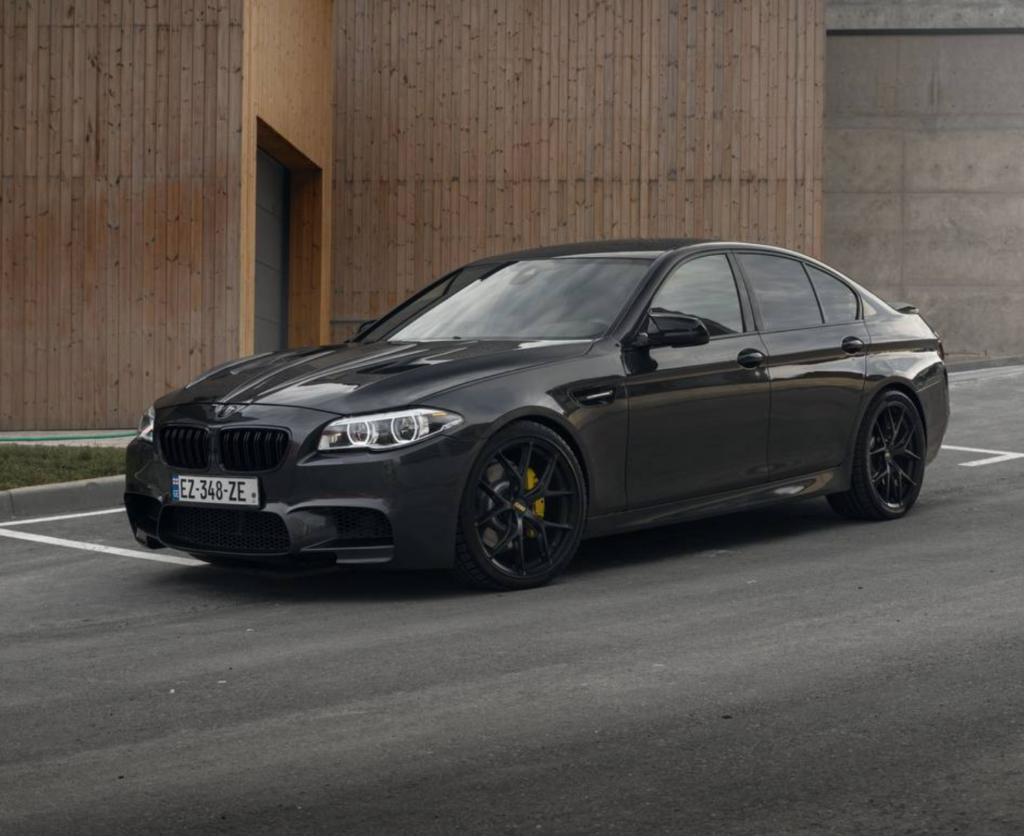 BMW 535i 2015-2017 или аналог в Тбилиси, Грузия