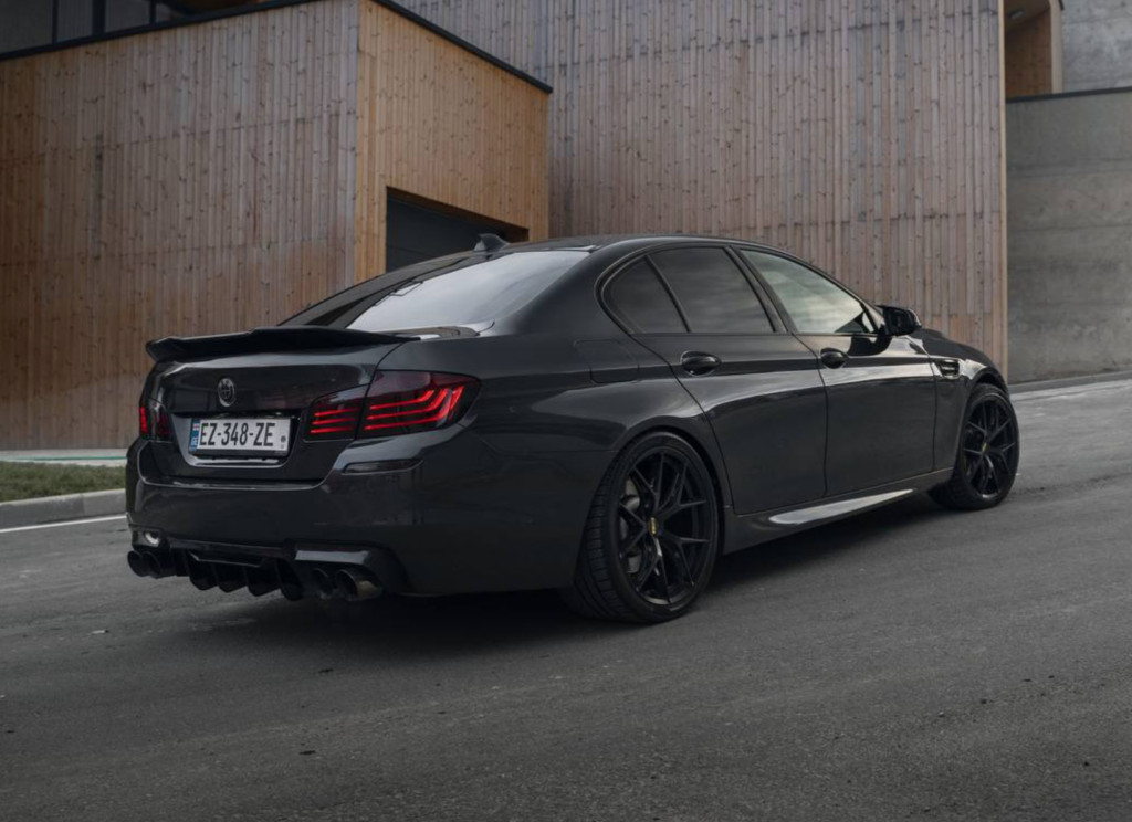 BMW 535i 2015-2017 или аналог в Тбилиси, Грузия