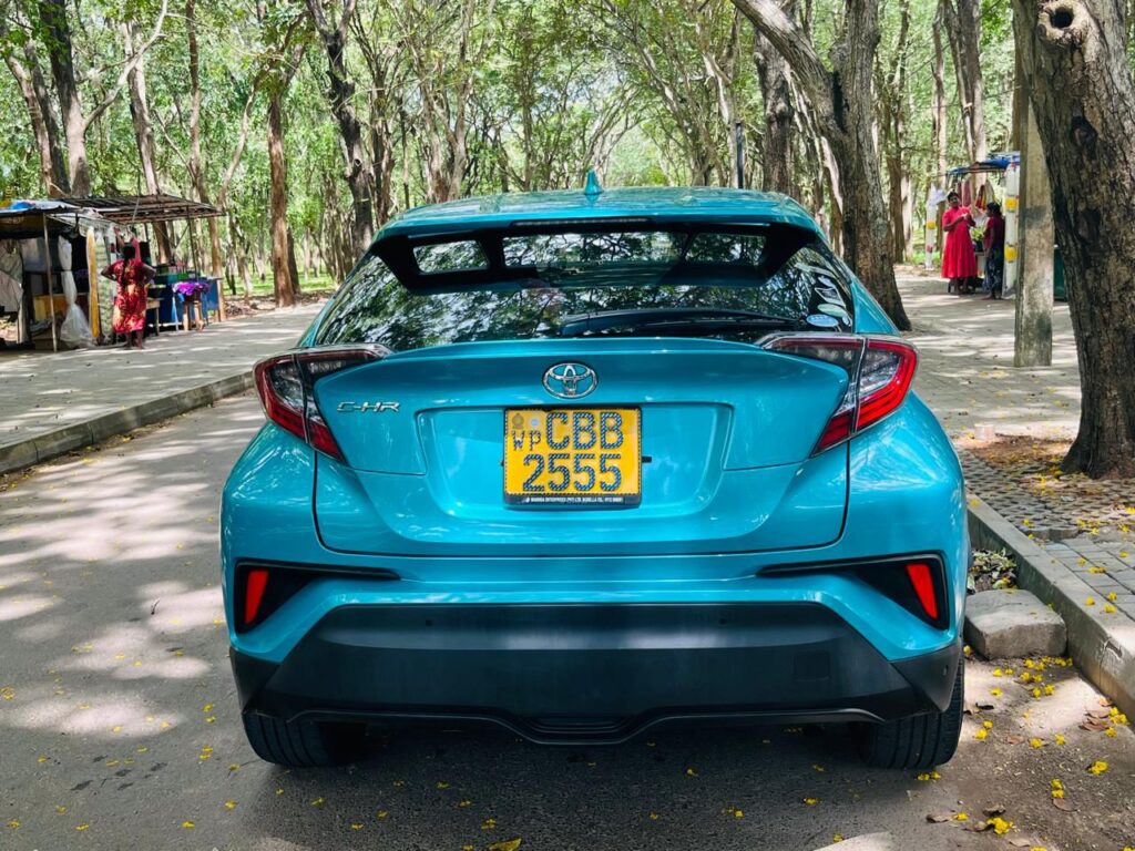 Toyota CHR 2018-2021 или аналог в Коломбо, Шри-Ланка