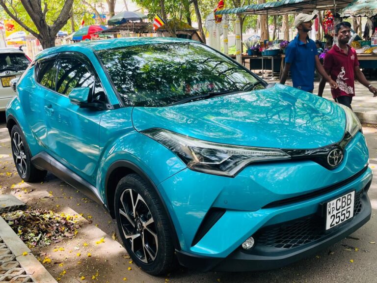 Toyota CHR 2018-2021 или аналог в Коломбо, Шри-Ланка