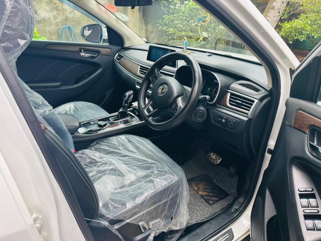 SsanYong Tivoli 7 мест 2019-2021 или аналог в Коломбо, Шри-Ланка