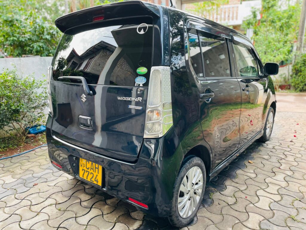 Suzuki WagonR automatic 2013-2016 или аналог в Коломбо, Шри-Ланка