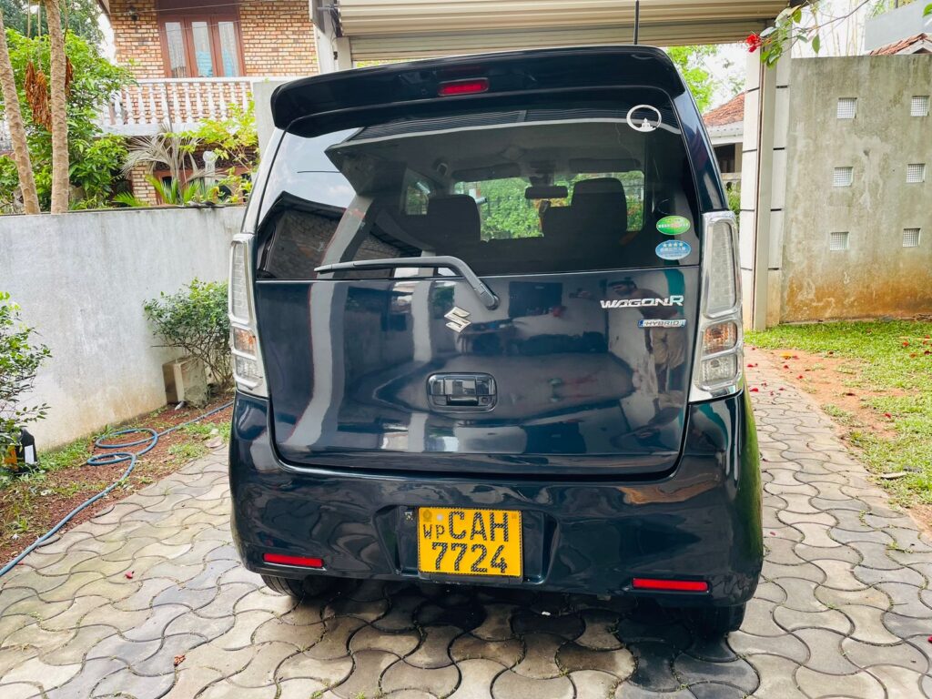 Suzuki WagonR automatic 2013-2016 или аналог в Коломбо, Шри-Ланка