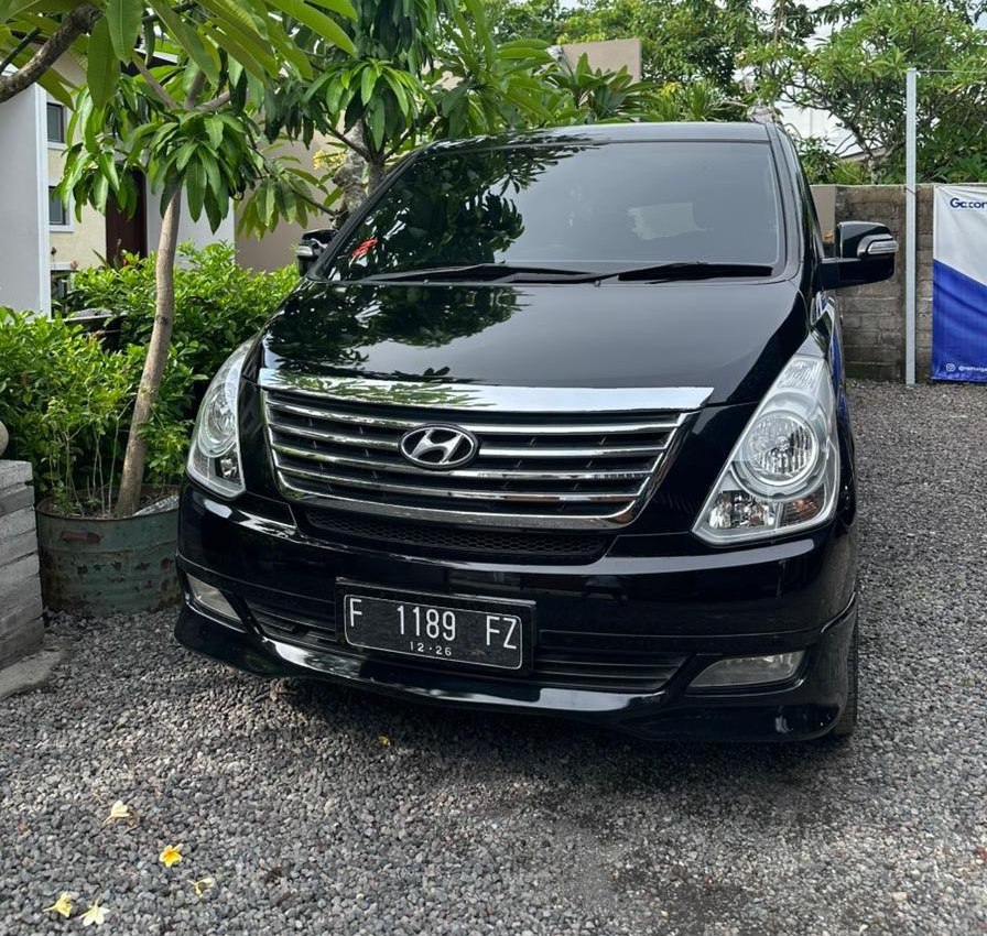 Hyundai Starex H1 9 мест без водителя на Бали