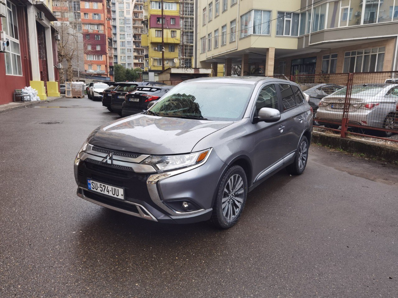 Mitsubishi Outlander 7 мест 2018-2020 или аналог в Батуми, Грузия