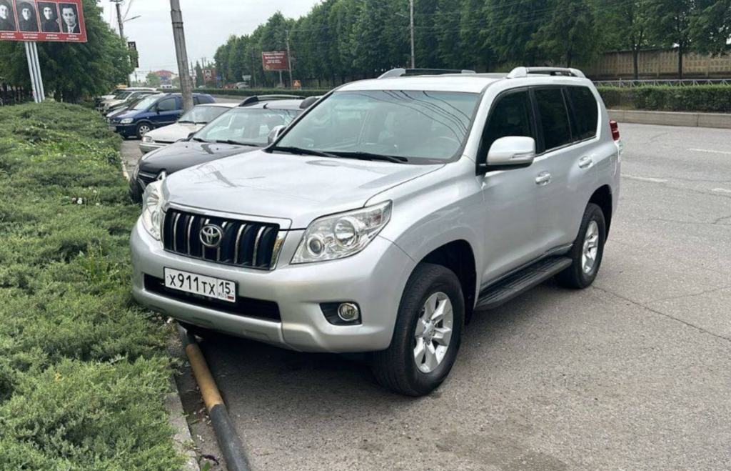 Toyota Land Cruiser Prado 2009-2010 или аналог во Владикавказе, Россия
