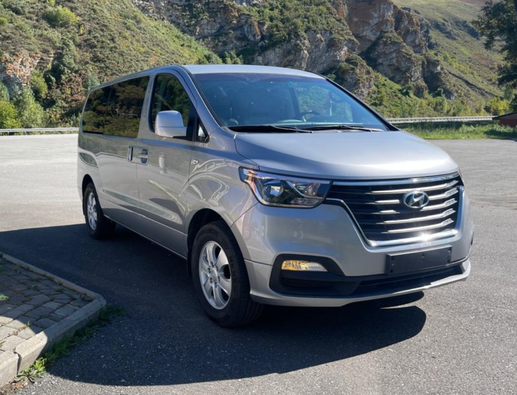 Hyundai Grand Starex 4WD 8 мест 2019-2021 или аналог в Горно-Алтайске, Россия