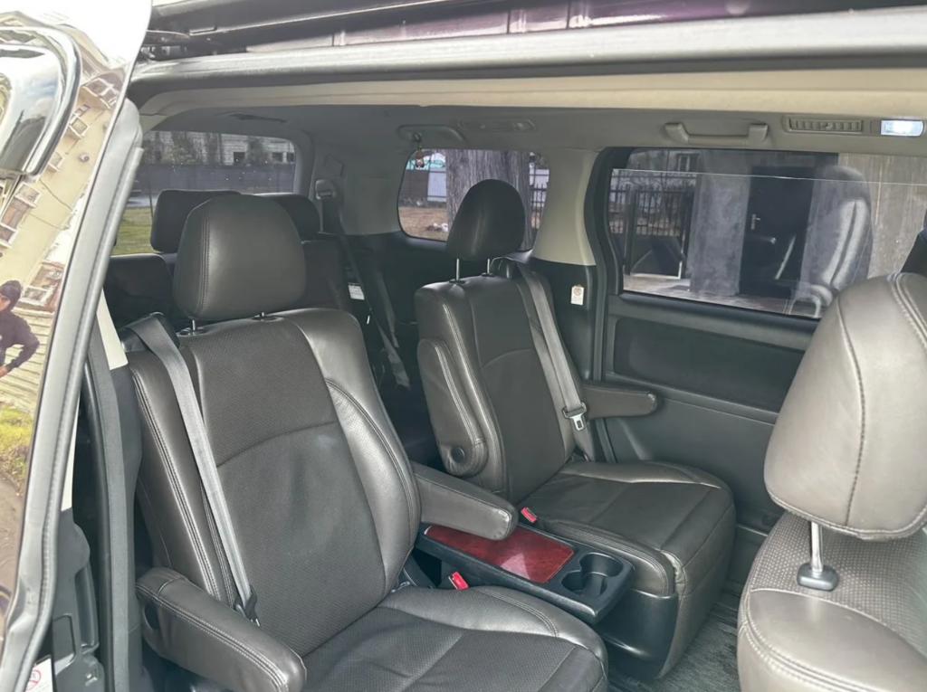 Toyota Alphard 7 мест 2011-2013 или аналог в Новом Афоне, Абхазия