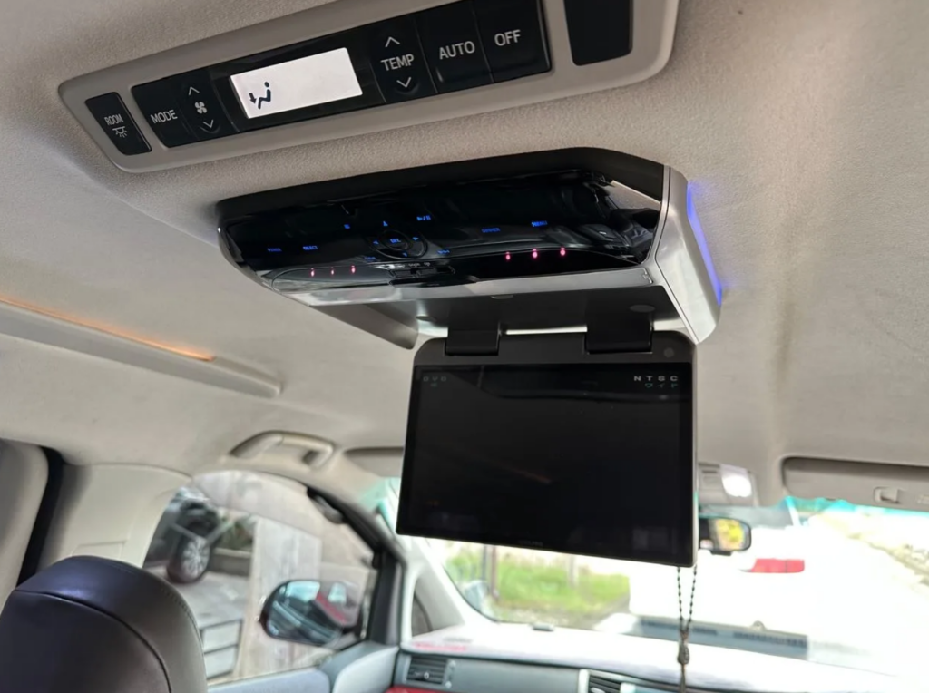 Toyota Alphard 7 мест 2011-2013 или аналог в Новом Афоне, Абхазия