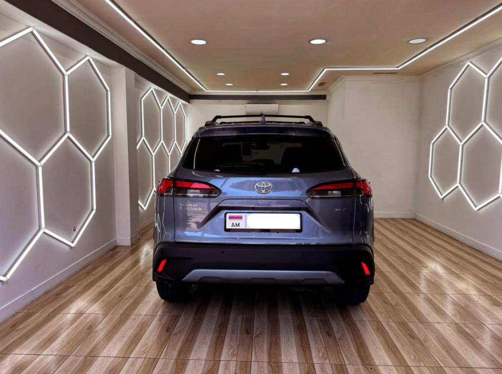 Toyota Corolla Cross 2021-2023 или аналог в Ереване, Армения