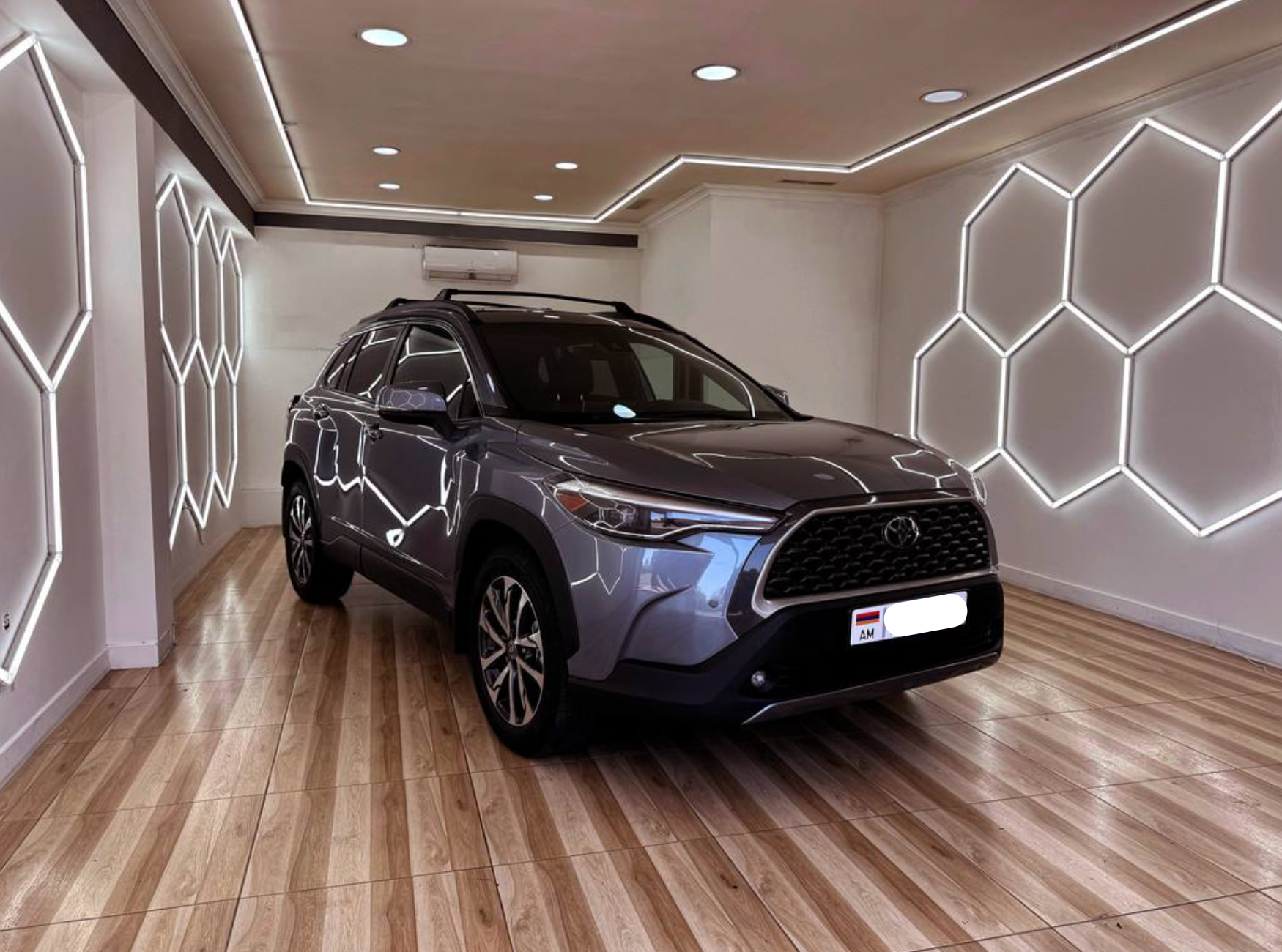 Toyota Corolla Cross 2021-2023 или аналог в Ереване, Армения