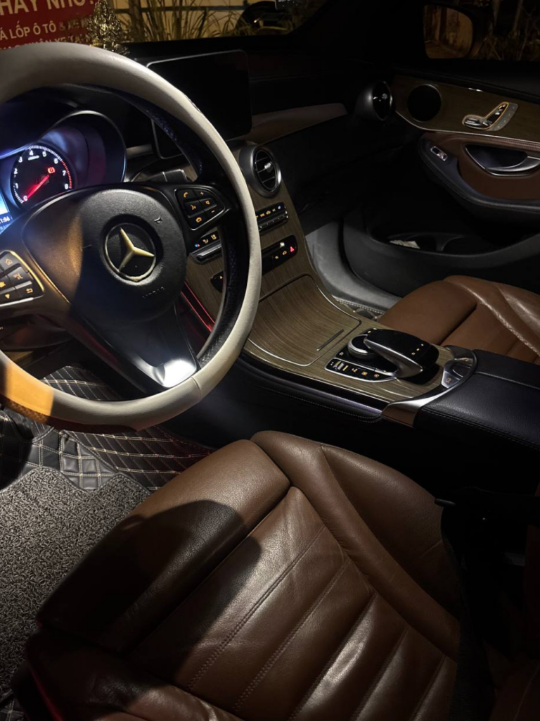 Mercedes GLC250 2016-2018 или аналог в Нячанге, Вьетнам