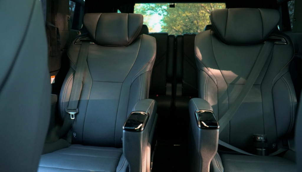 TOYOTA ALPHARD 7 мест 2024 или аналог в Денпасаре, Бали