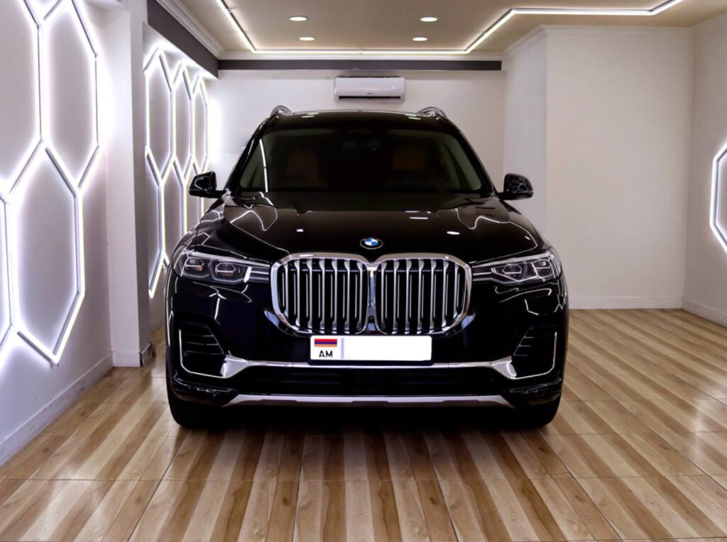 BMW X7 2018-2020 или аналог в Ереване, Армения