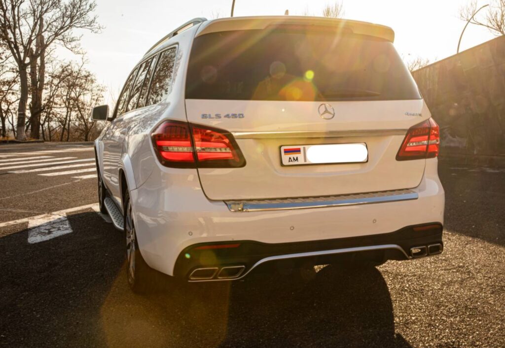 Mercedes GLS 2016-2018 или аналог в Ереване, Армения