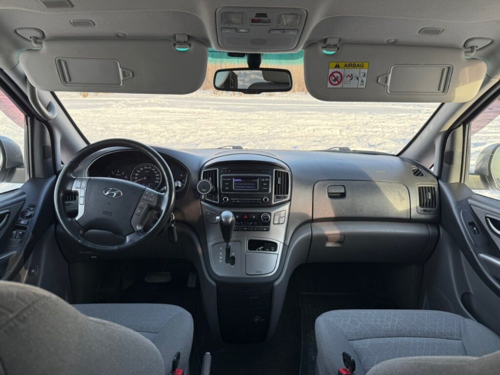 Hyundai H-1 8 мест 2020-2021  или аналог в Горно-Алтайске, Россия