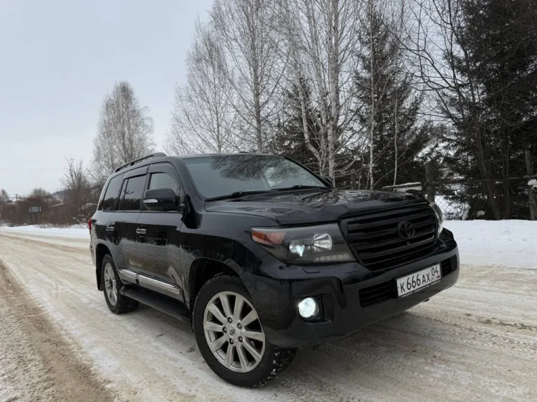 Toyota Land Cruiser 200 бензин 309 лс 2012-2014 год или аналог в Горно-Алтайске, Россия